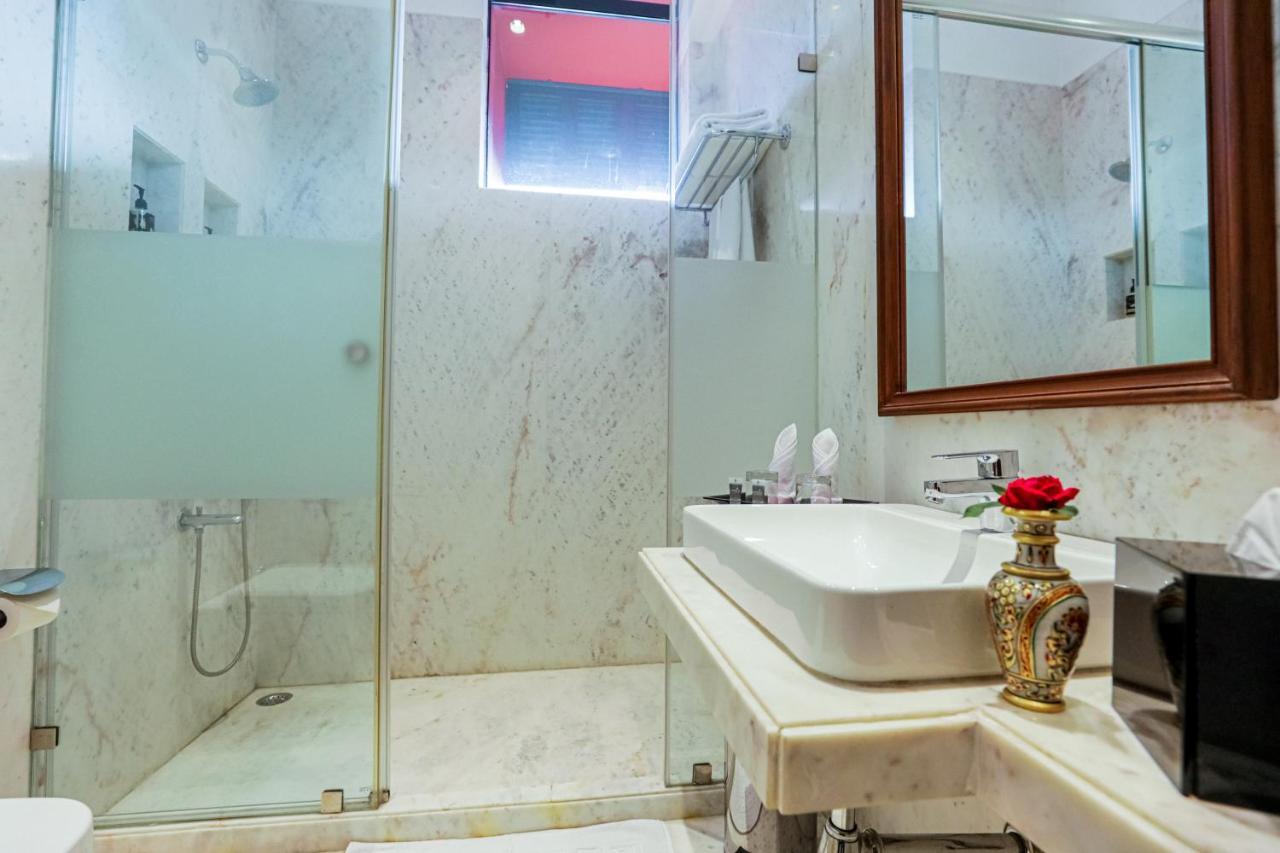 Gulab Kothi By Royal Orchid Hotels Limited Varanasi Exterior foto